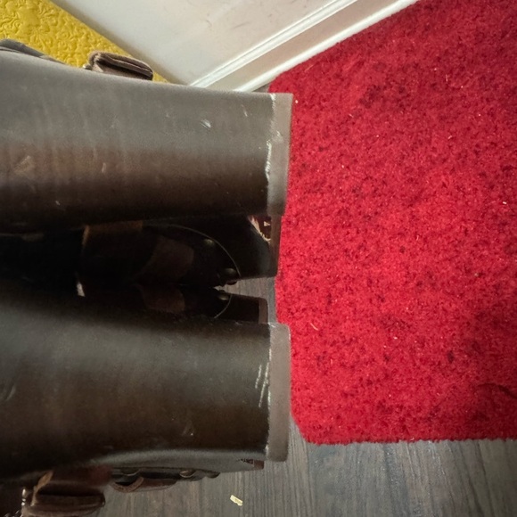 UGG Brown Boots with Smooth Leather and Adjustable Strap - Picture 5 of 6